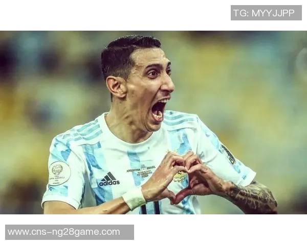 马丁内斯的传奇旅程:从青涩球员到世界足球巨星的蜕变与荣耀 马丁内斯的传奇旅程:从青涩球员到世界足球巨星的蜕变与荣耀